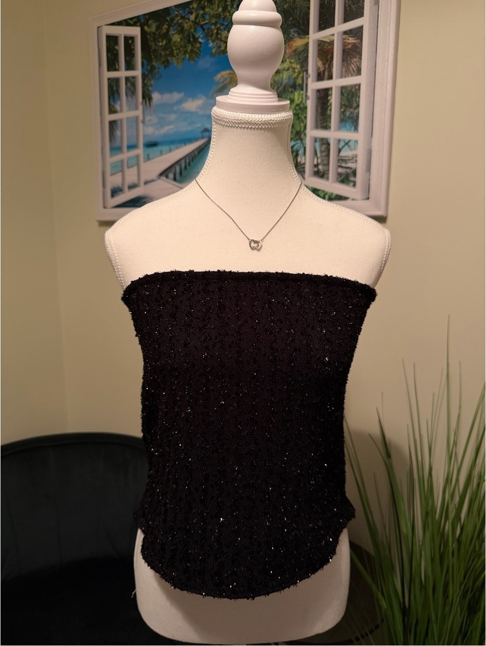 Women’s Black Strapless Sparkle Tube Top